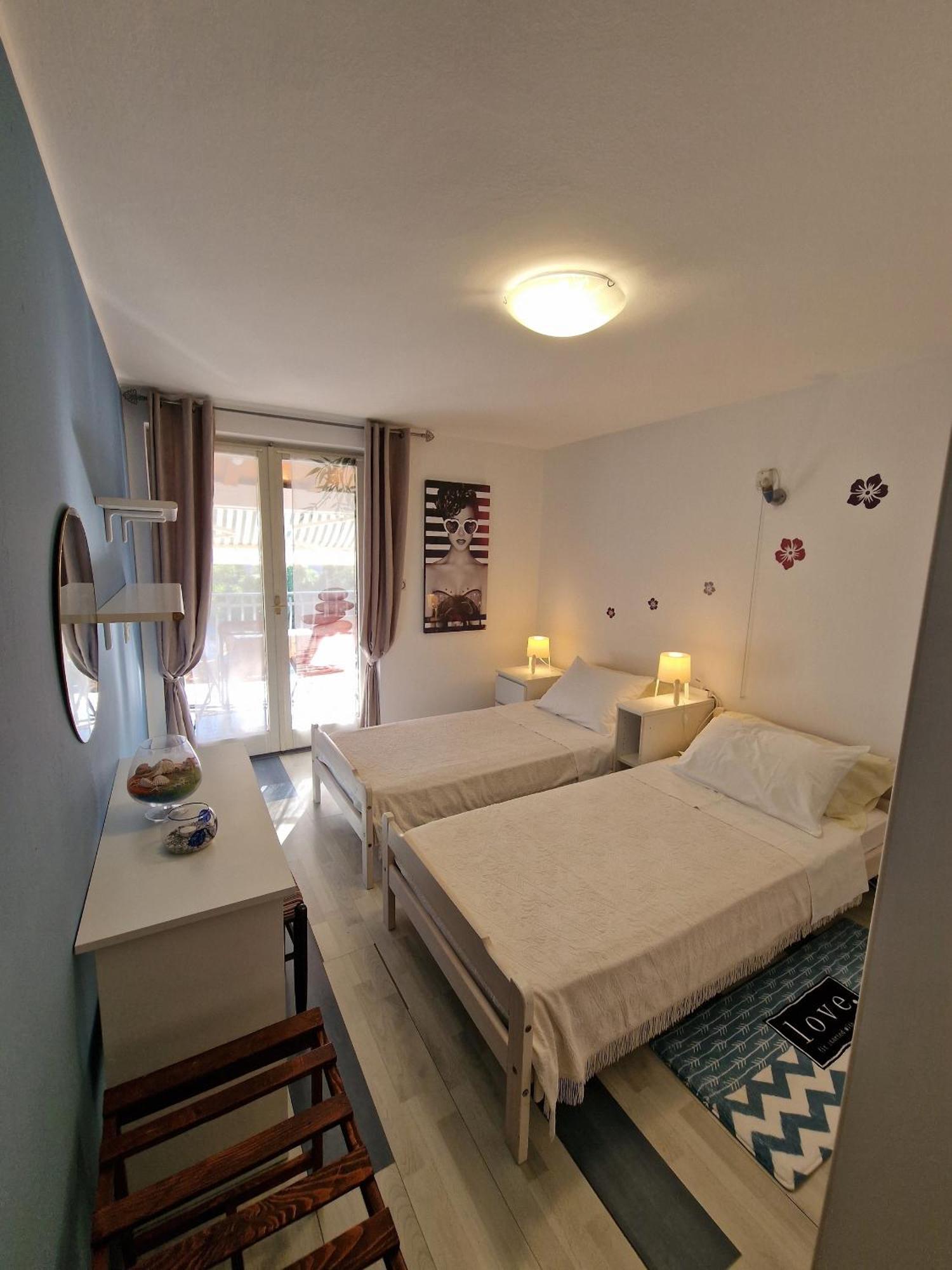 Apartments And Rooms By The Sea Rovinj - 19183 Exterior foto